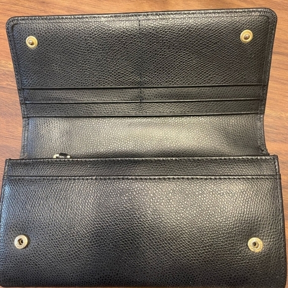 Valentino by Mario - Picture 3 of 5